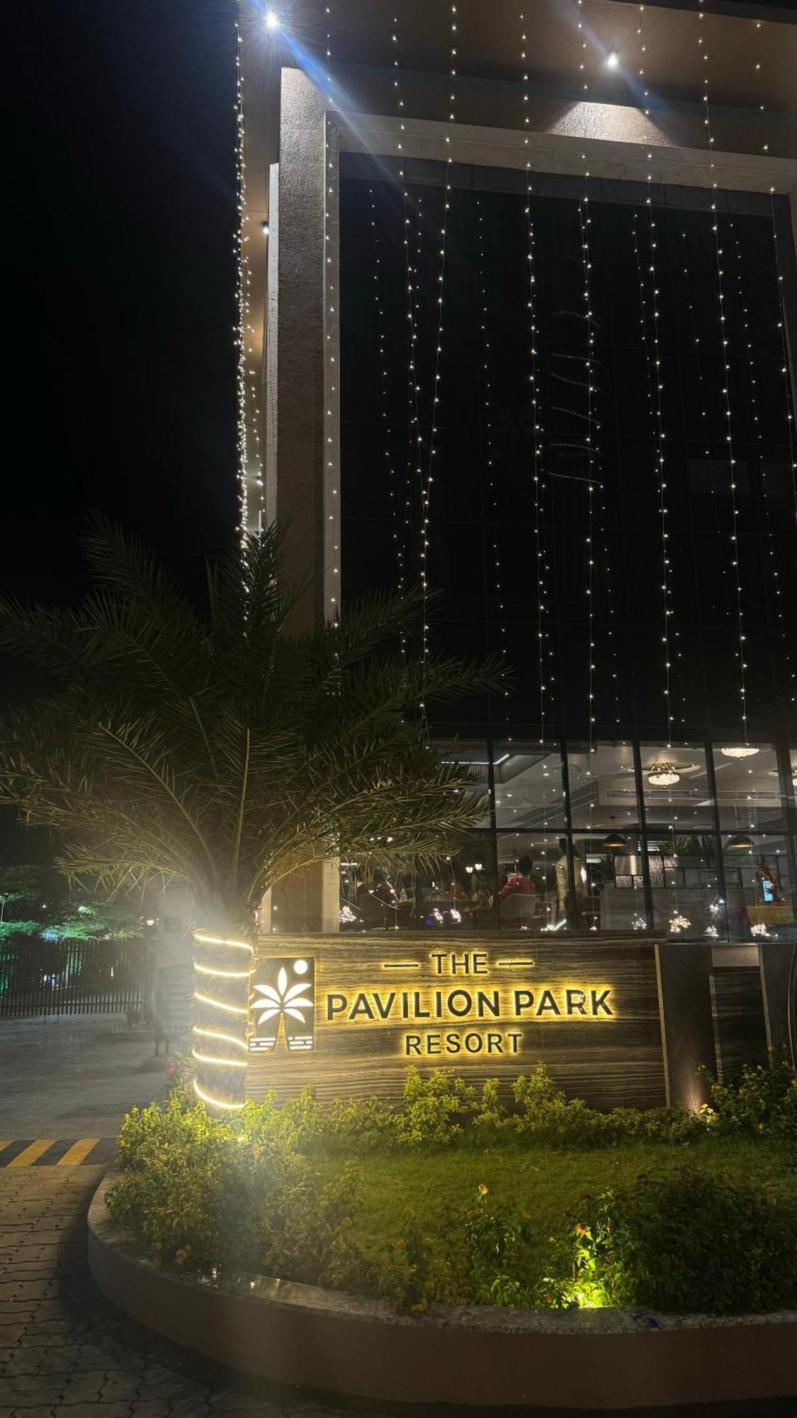 The Pavilion Park Resort Malegaon Exterior foto
